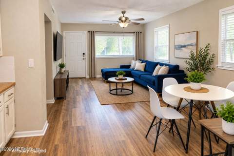 9135 Spottswood Road, Jacksonville FL - photo 6 of 10