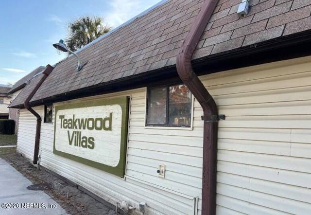 1200 BRETTA Street #25 home for sale in Teakwood Villas