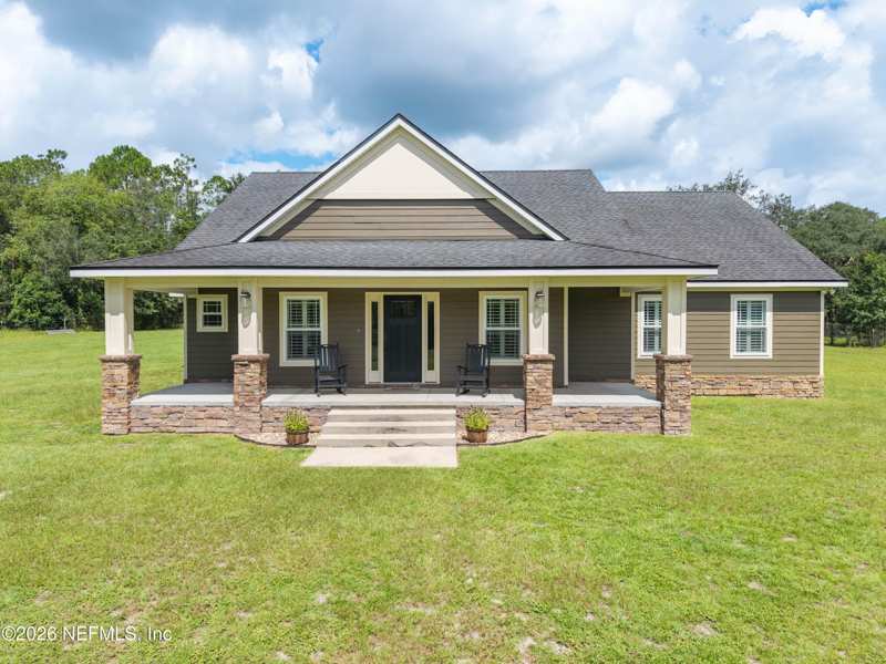 3 bedroom Single Family Residence at 7016 Oak Ridge Drive, Glen St Mary, Glen St. Mary — photo 1