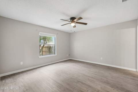897 Candleknoll Lane, Jacksonville FL - photo 12 of 24