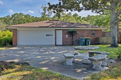 1207 Jamaica Court, Jacksonville FL - photo 7 of 47