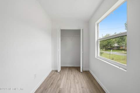 3267 Sunnybrook Avenue, Jacksonville FL - photo 17 of 19