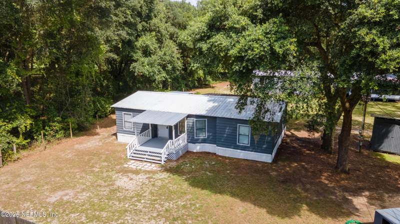 3 bedroom Manufactured Home at 210 WALKUP Street, Interlachen Lakes Estates, Interlachen — photo 1
