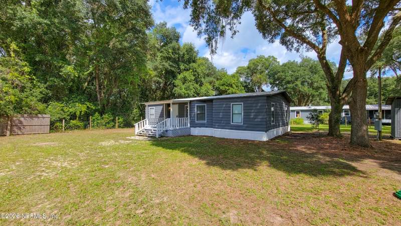 3 bedroom Manufactured Home at 210 WALKUP Street, Interlachen Lakes Estates, Interlachen — photo 3