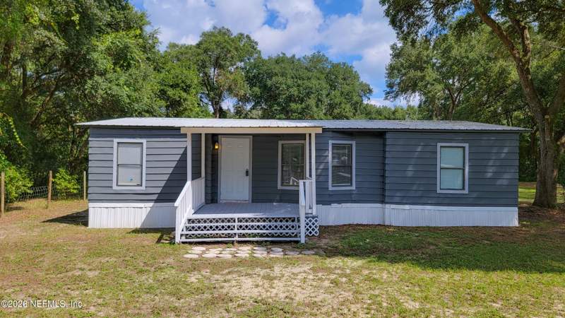 3 bedroom Manufactured Home at 210 WALKUP Street, Interlachen Lakes Estates, Interlachen — photo 4
