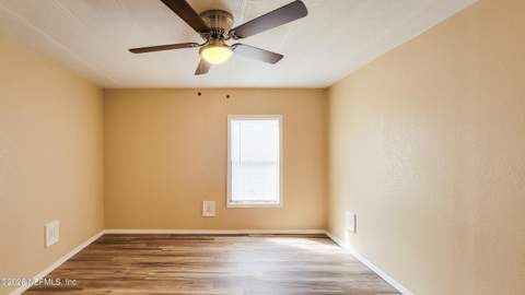 210 WALKUP Street, Interlachen FL - photo 20 of 33