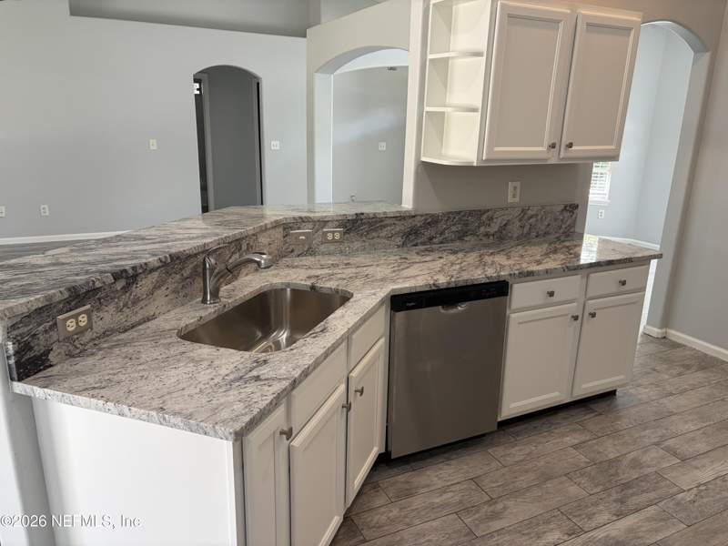 3 bedroom Single Family Residence at 12767 Quincy Bay, Johns Creek, Jacksonville — photo 2