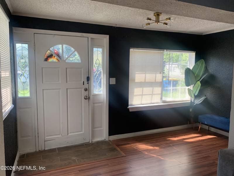 3 bedroom Single Family Residence at 5737 MARIGOLD Road, Magnolia Gardens, Jacksonville — photo 2