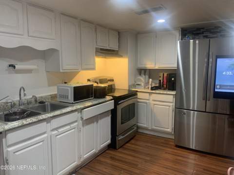 5737 MARIGOLD Road, Jacksonville FL - photo 7 of 11