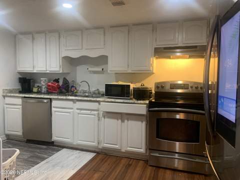 5737 MARIGOLD Road, Jacksonville FL - photo 8 of 11