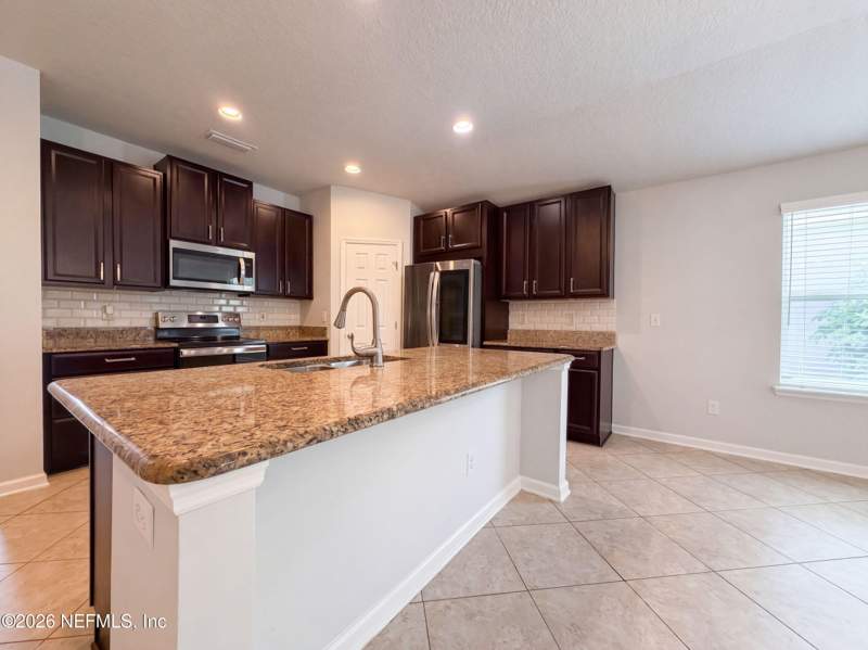 3 bedroom Single Family Residence at 1029 Santa Cruz Street, Sevilla, St. Augustine — photo 2