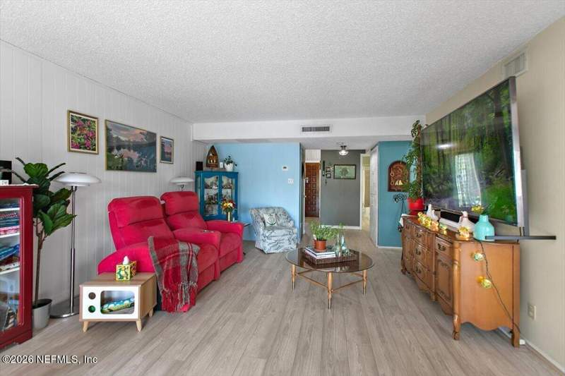 3 bedroom Condominium at 6207 Lake Tahoe Drive #6207, The Lakes, Jacksonville — photo 4