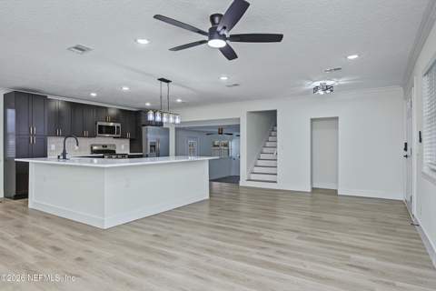8529 Burkhall Street, Jacksonville FL - photo 8 of 41