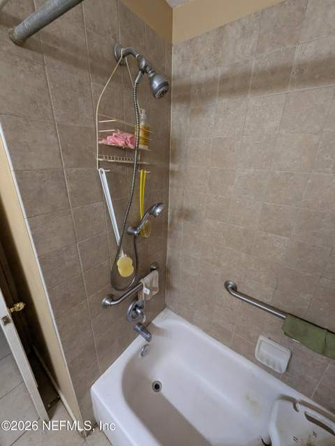 2418 VERNON Street, Jacksonville FL - photo 6 of 12