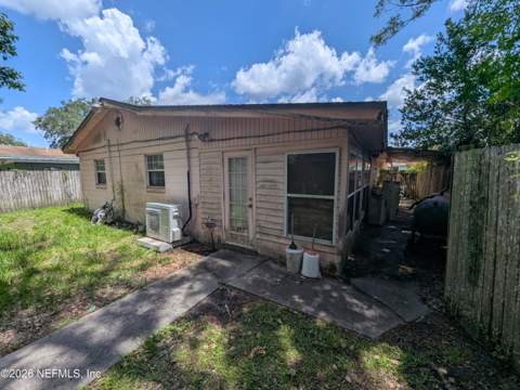 2418 VERNON Street, Jacksonville FL - photo 11 of 12