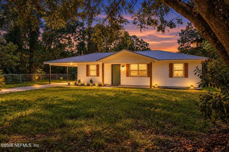 3 bedroom Single Family Residence at 20 N Vermont Avenue, Golden Gate Manor, Green Cove Springs — photo 2