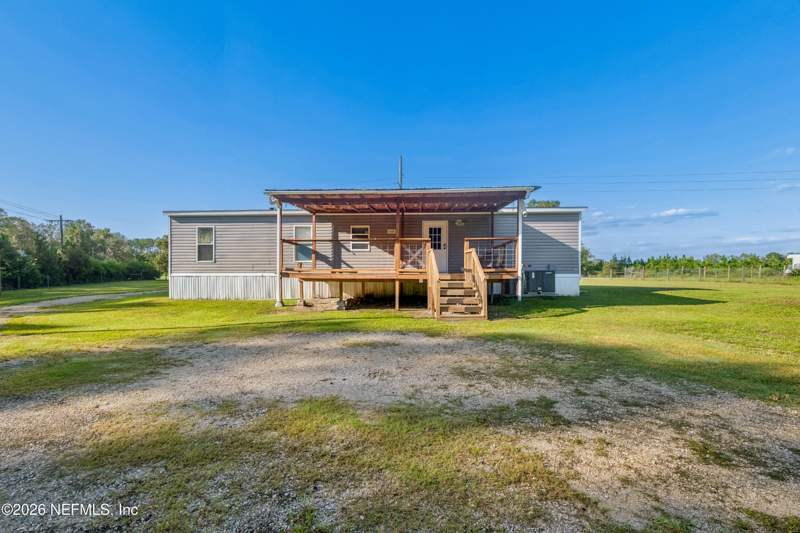 3 bedroom Mobile Home at 14163 State Road 100, Metes & Bounds, Lake Butler — photo 5