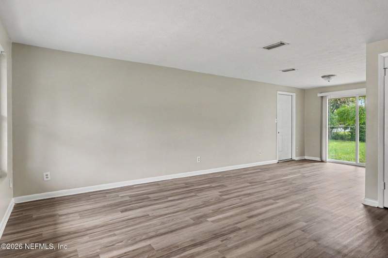 3 bedroom Single Family Residence at 10967 Regency Drive, Highlands, Jacksonville — photo 4