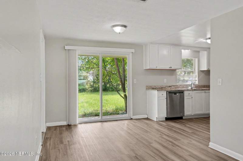3 bedroom Single Family Residence at 10967 Regency Drive, Highlands, Jacksonville — photo 5