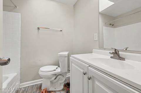 10967 Regency Drive, Jacksonville FL - photo 10 of 15