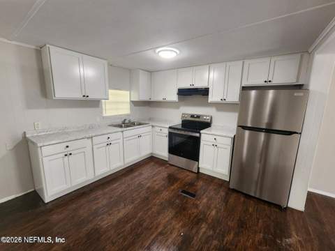 5827 Augo Lane, Jacksonville FL - photo 6 of 27