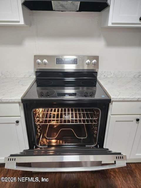 5827 Augo Lane, Jacksonville FL - photo 8 of 27