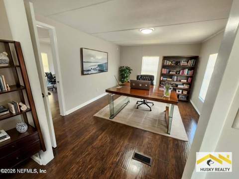 5827 Augo Lane, Jacksonville FL - photo 10 of 27