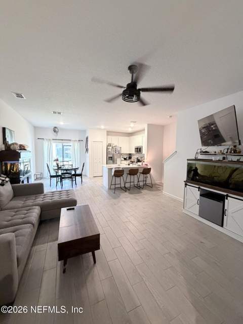 3969 Mezzanine Lane, Jacksonville FL - photo 9 of 35