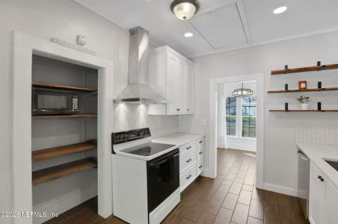 708 Spring Street, Green Cove Springs FL - photo 13 of 65