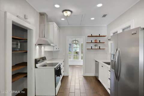 708 Spring Street, Green Cove Springs FL - photo 16 of 65