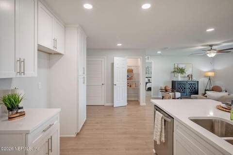 1326 Jewelstone Lane, Jacksonville FL - photo 11 of 24