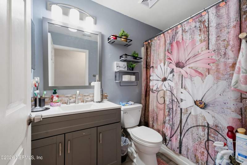 4 bedroom Single Family Residence at 1663 E Jayhawk Lane, Pinecrest Estates, Jacksonville — photo 5