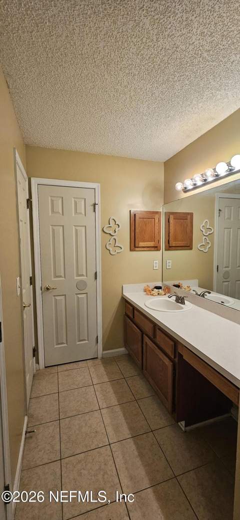 8280 Rocky Creek Drive, Jacksonville FL - photo 11 of 14