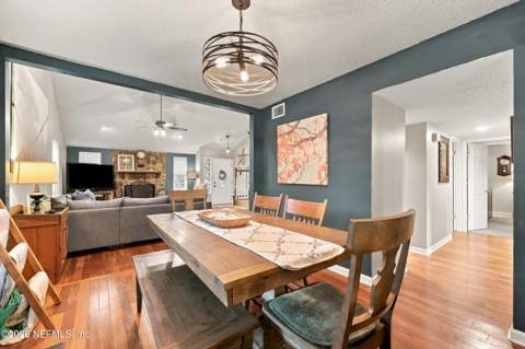 5248 Tilting Oaks Court, Jacksonville FL - photo 12 of 35