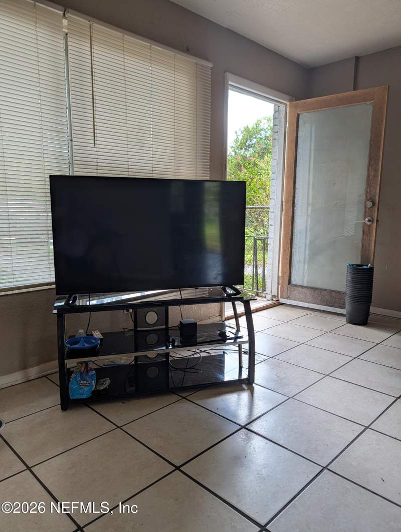 3 bedroom Townhouse at 4541 Moncrief Road, Washington Heights, Jacksonville — photo 4