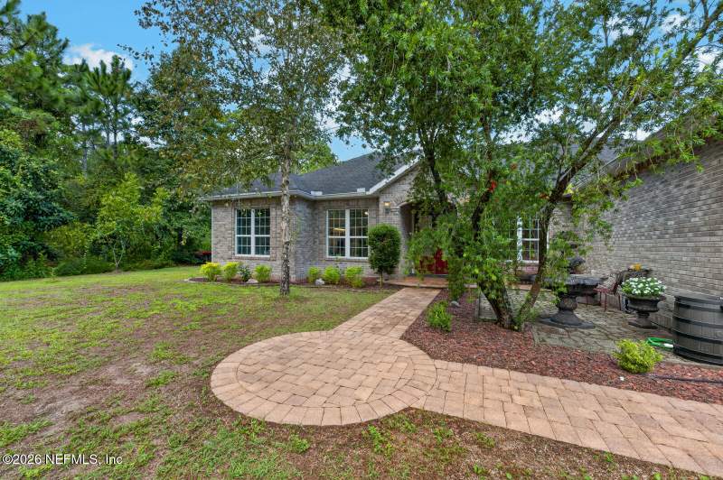 5 bedroom Single Family Residence at 13545 Macapa Road, Golden Glades, Jacksonville — photo 5