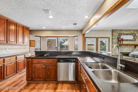 3074 Nautilus Road, Middleburg FL - photo 8 of 60