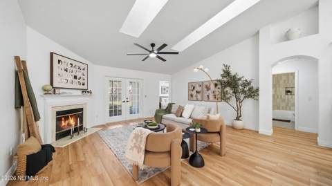 2098 Forest Gate Drive, Jacksonville FL - photo 15 of 53