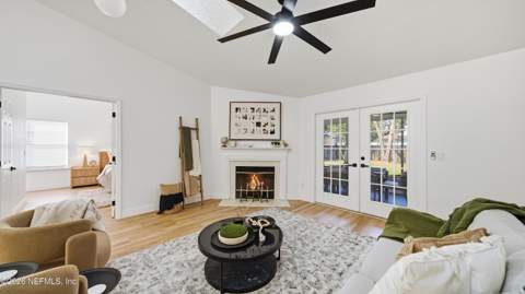 2098 Forest Gate Drive, Jacksonville FL - photo 18 of 53