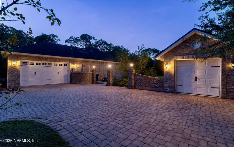 5 bedroom Single Family Residence at 13545 Macapa Road, Golden Glades, Jacksonville — photo 3