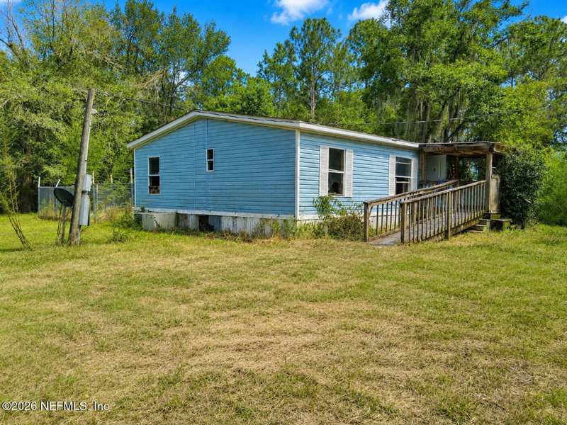 3 bedroom Manufactured Home at 106 Lake Shore Road, Interlachen Lakes Estates, Interlachen — photo 1