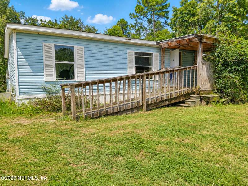 3 bedroom Manufactured Home at 106 Lake Shore Road, Interlachen Lakes Estates, Interlachen — photo 2