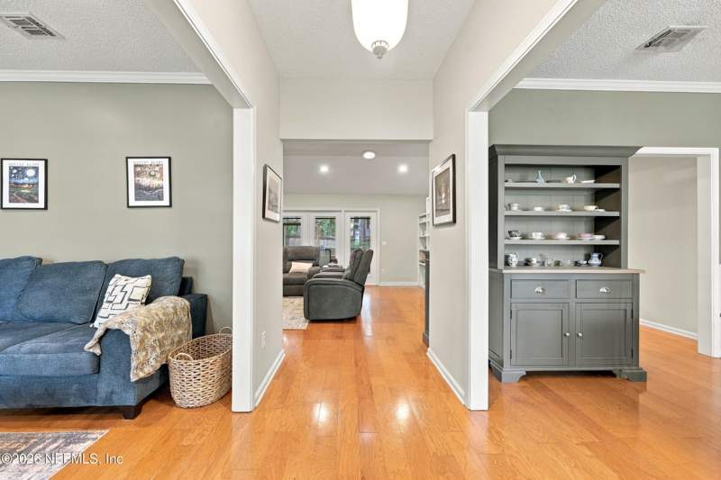 4 bedroom Single Family Residence at 1770 Providence Hollow Lane, Providence Hollow, Jacksonville — photo 3