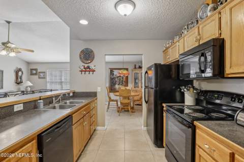 17101 Cross Branch Road, Hilliard FL - photo 24 of 68