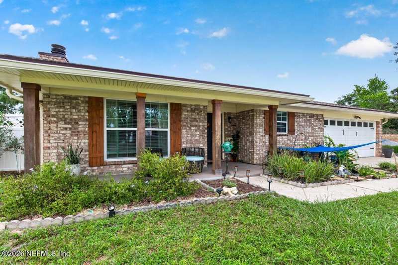 3 bedroom Single Family Residence at 8957 Winrock Drive, Grove Park, Jacksonville — photo 1