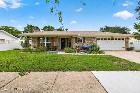 8957 Winrock Drive, Jacksonville FL - photo 6 of 114