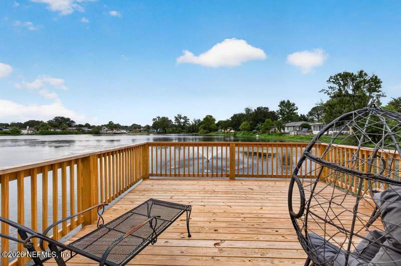 3 bedroom Single Family Residence at 8957 Winrock Drive, Grove Park, Jacksonville — photo 3