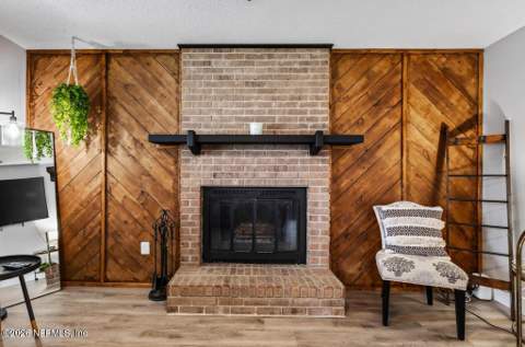 8957 Winrock Drive, Jacksonville FL - photo 21 of 114