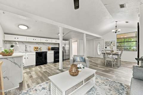 113 Suzanne Avenue #D, Orange Park FL - photo 8 of 36