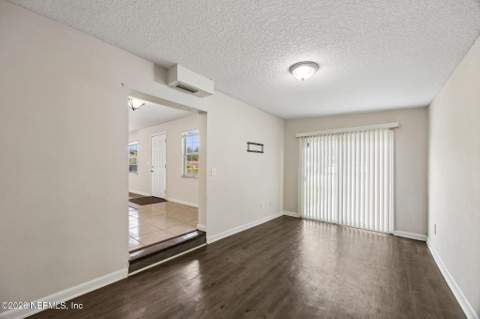 2564 W 23rd Street, Jacksonville FL - photo 11 of 30